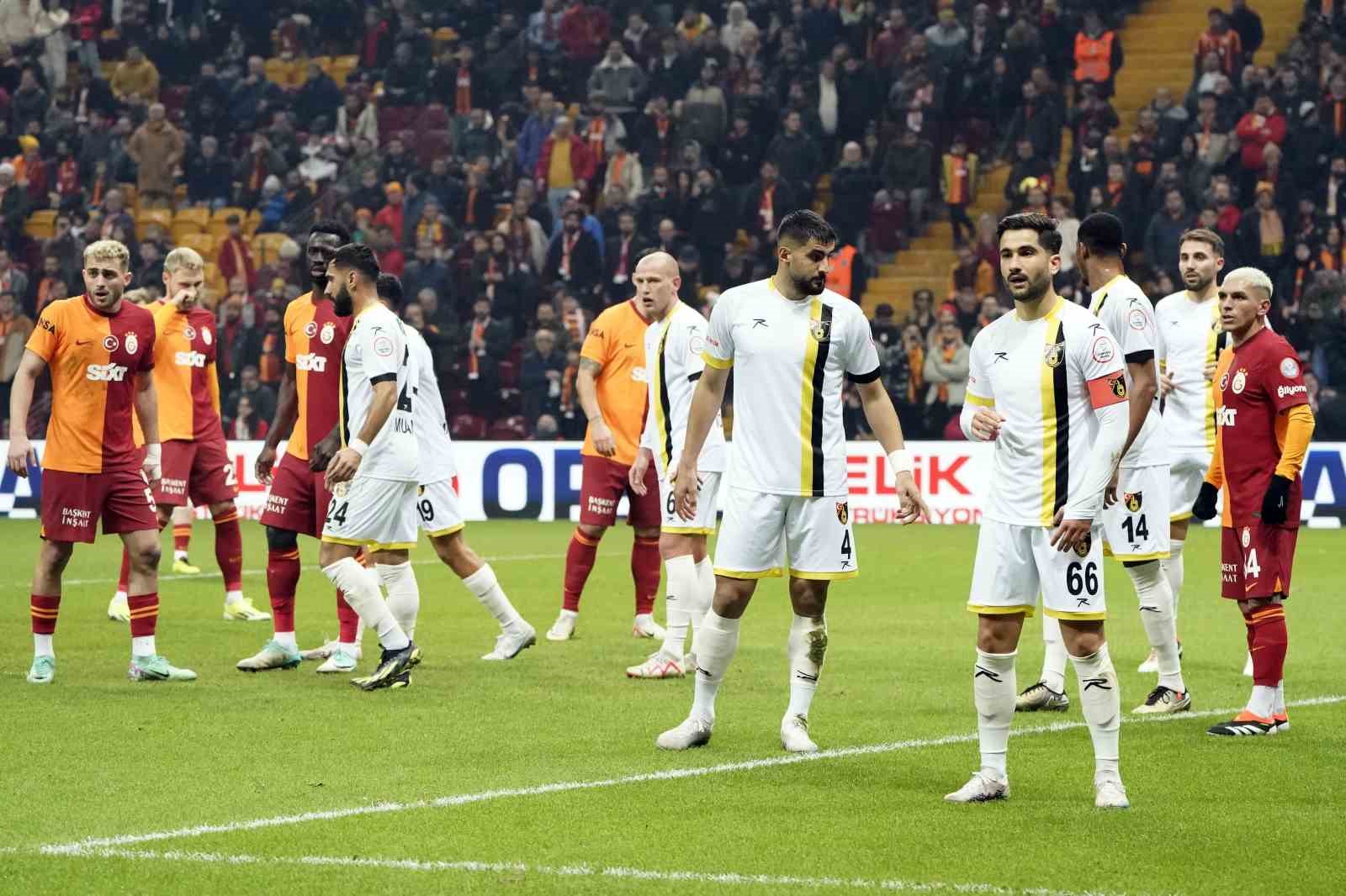 Trendyol Süper Lig: Galatasaray: 3 - İstanbulspor: 1 ...BoluNet