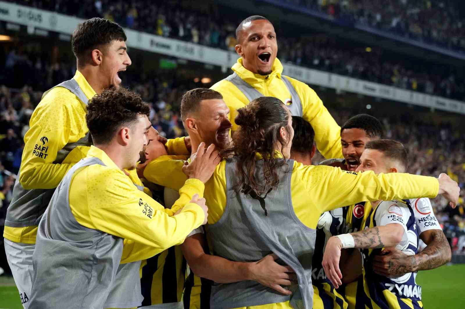 Trendyol Süper Lig: Fenerbahçe: 4 - Adana Demirspor: 2 (Maç sonucu)...BoluNet