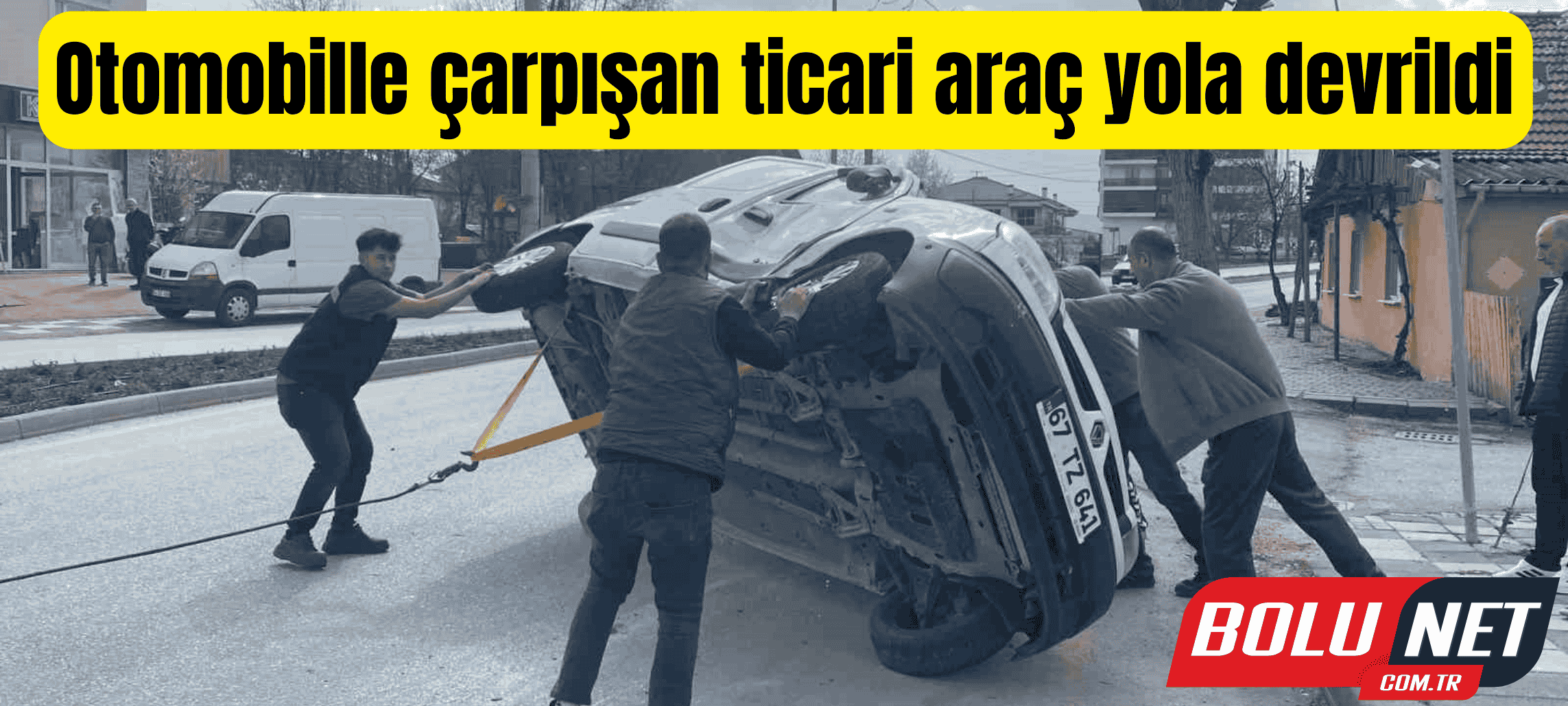 Otomobille çarpışan ticari araç yola devrildi: 3 yaralı ...BoluNet