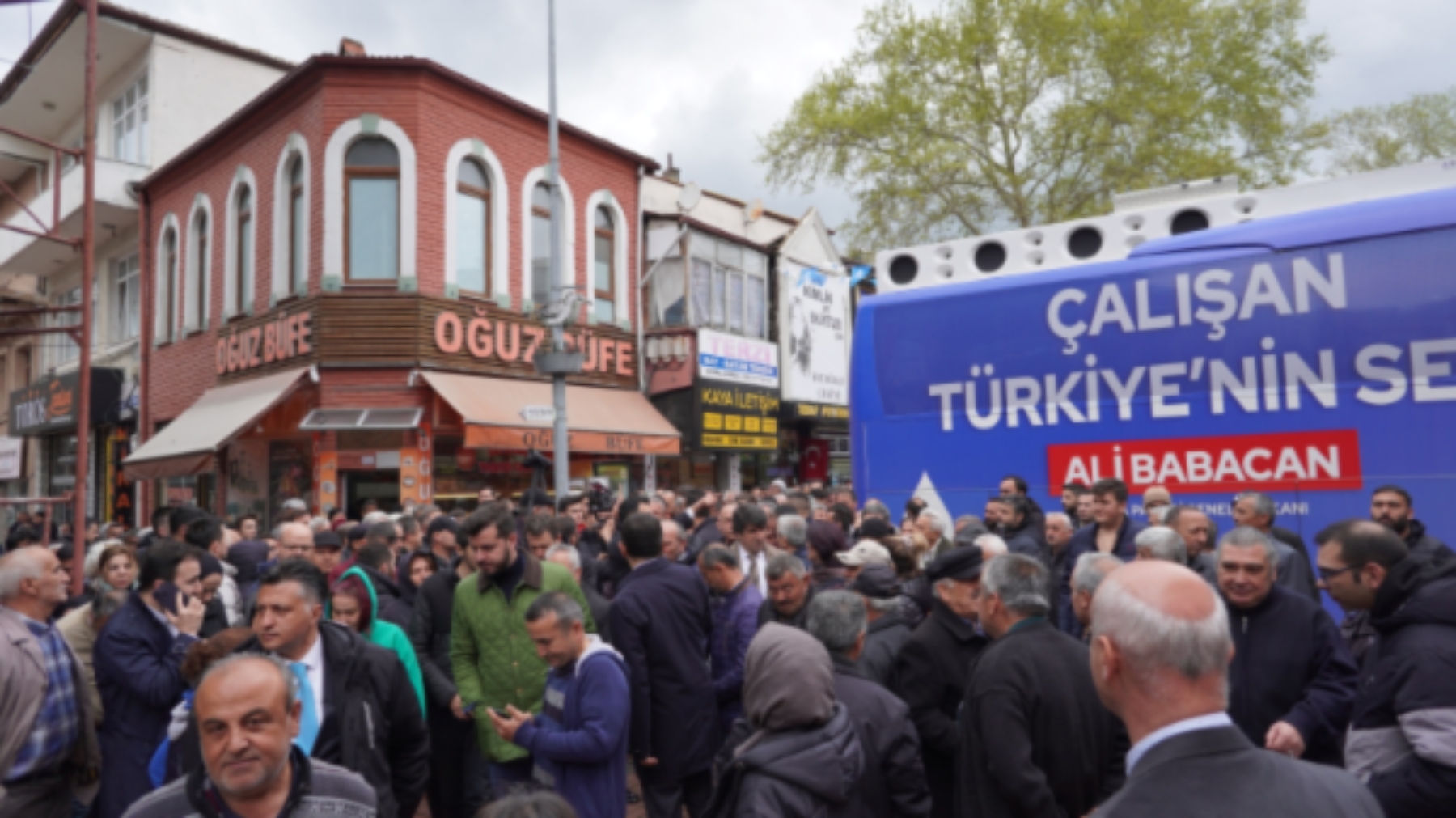 DEVA BOLU, SINIRLARINI AŞTI...