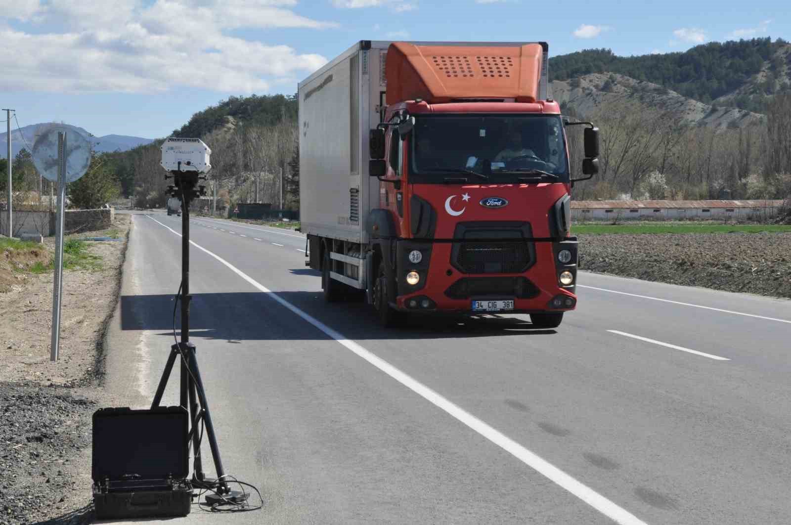 Bayram tatili yolunda hız yapan sürücülere geçit yok...BoluNet