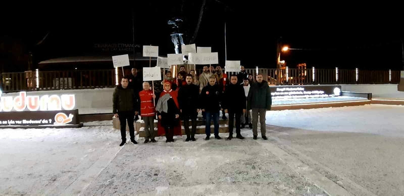 Bolu’da 6 Şubat depremlerinde hayatını kaybedenler için yürüyüş düzenlendi ...BoluNet