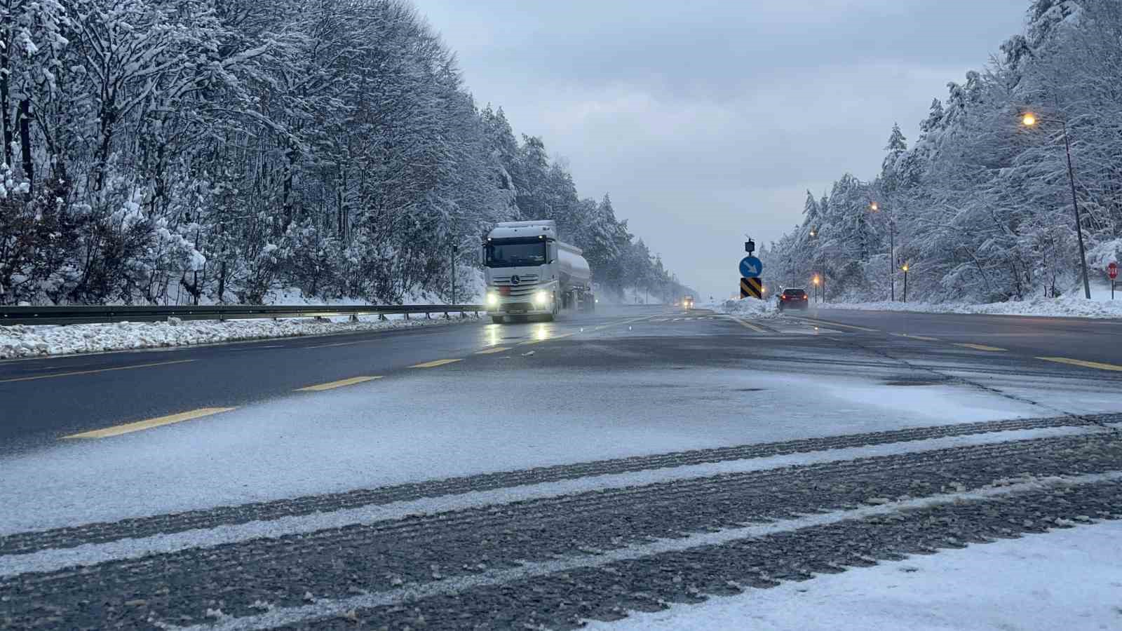 Bolu Dağı geçişinde ulaşım rahat sağlanıyor...BoluNet