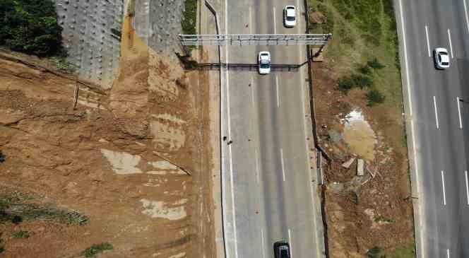 Bolu Dağı Tüneli’ndeki son durum dron ile görüntülendi 