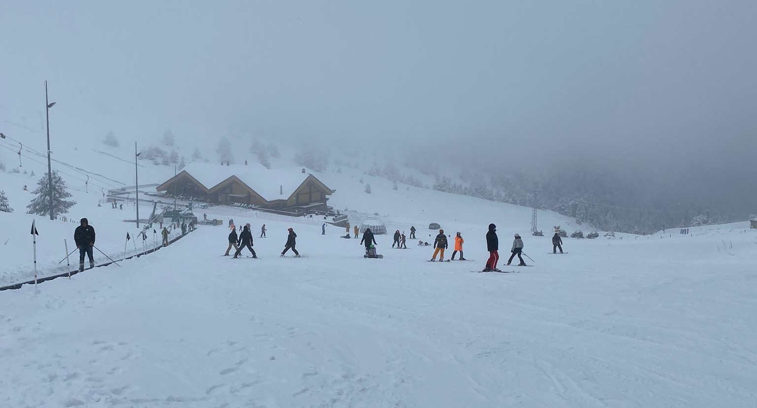 Bolu’nun yükseklerinde kar yağışı: Kartalkaya’da kar kalınlığı 1 metreye ulaştı...BoluNet