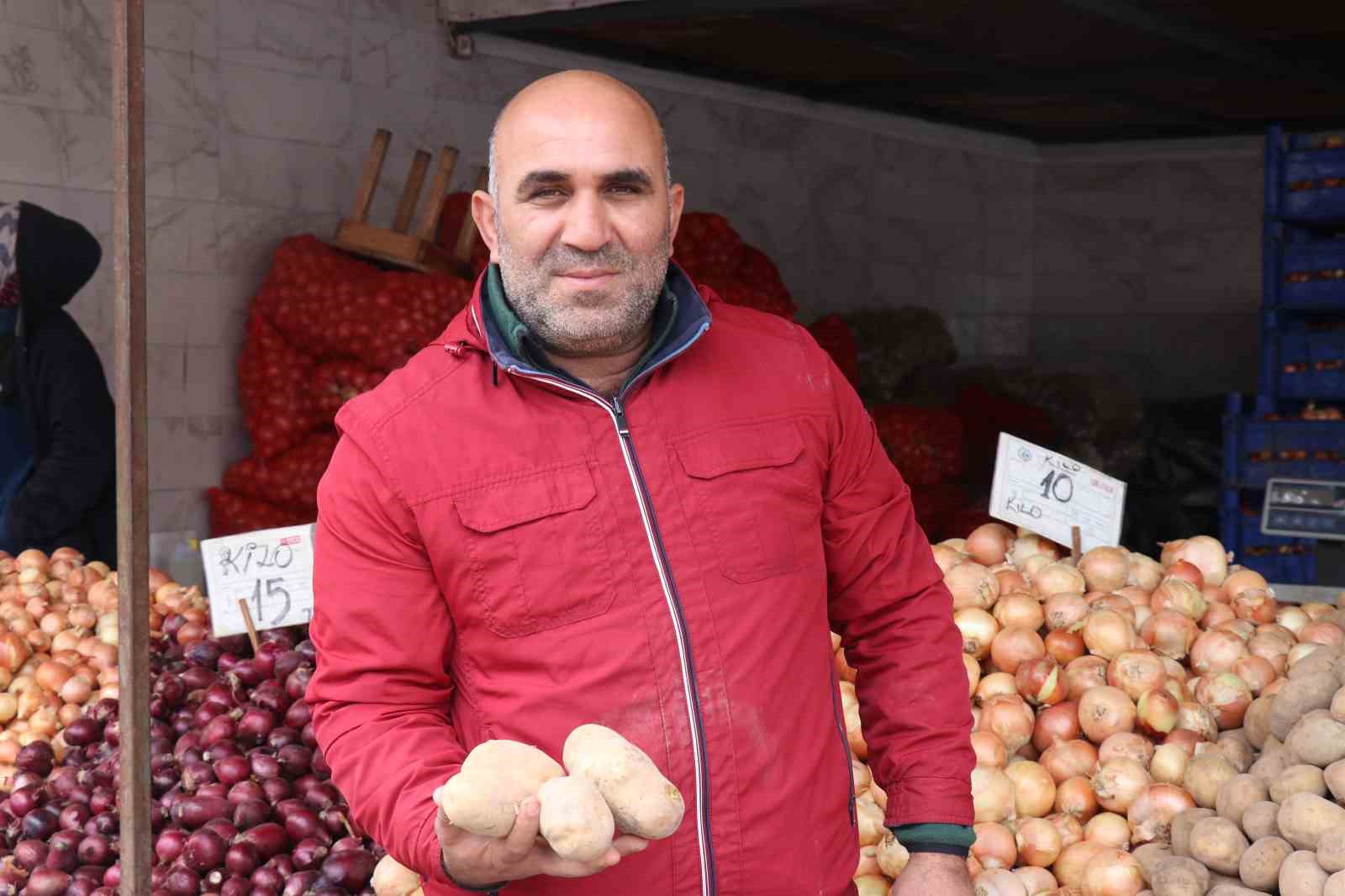 Bolu patatesi tezgahlardaki yerini aldı 