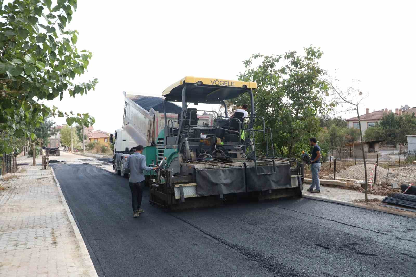 Cadde ve sokaklarda hummalı çalışma 