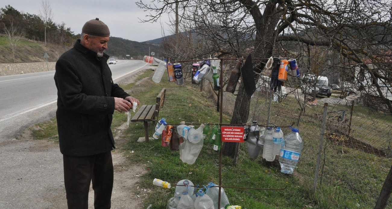 Çöp atanlardan bıktı, çareyi bu şekilde buldu...BoluNet