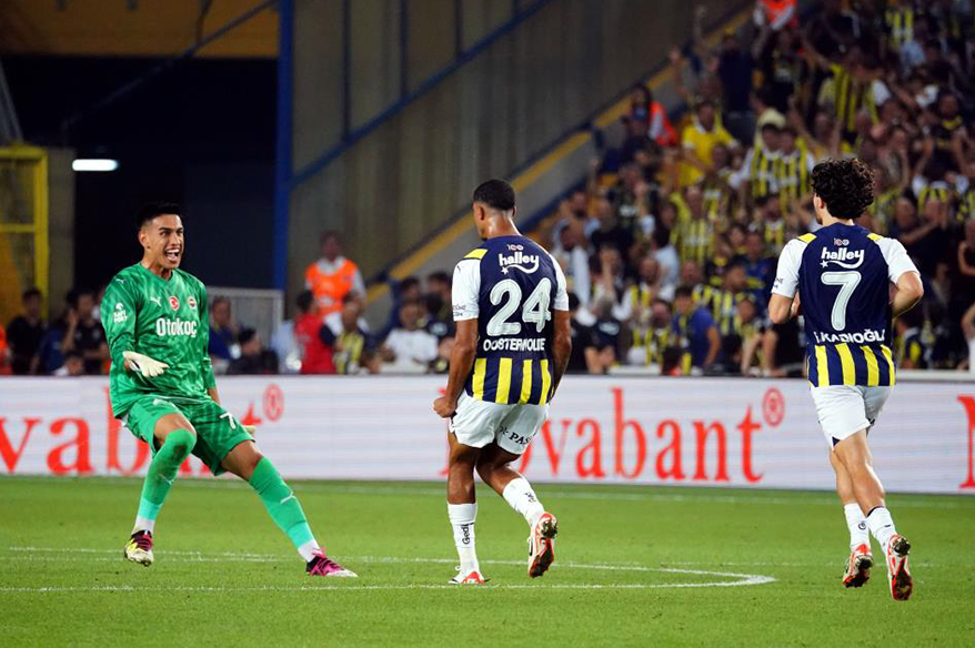 Fenerbahçe farklı kazandı! Fenerbahçe 5 - 1 Twente 