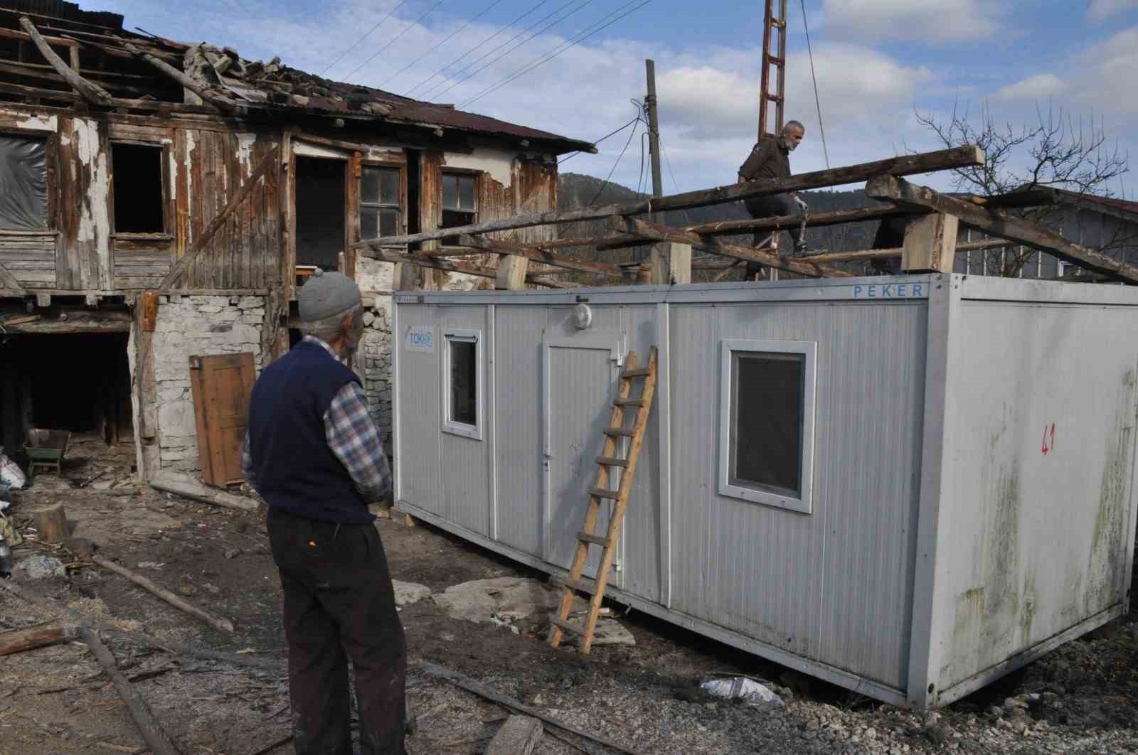 İrfan dedenin konteyner mutluluğu...BoluNet