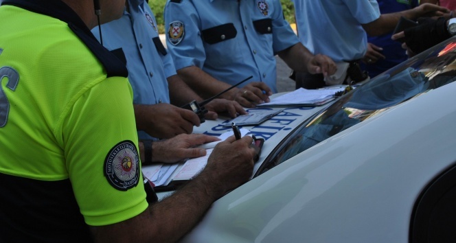 Trafik cezalarında indirimli ödeme süresi 1 aya çıkarıldı...BoluNet