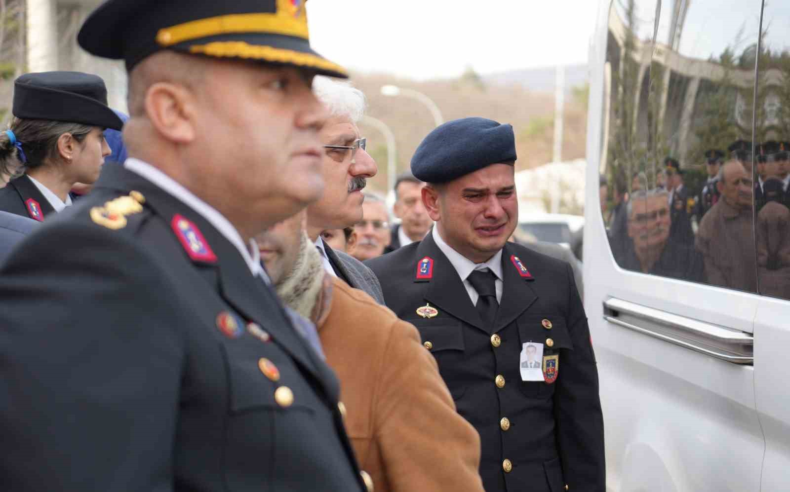 Trafik kazasında ağır yaralanan uzman çavuş yaşam mücadelesini kaybetti...BoluNet