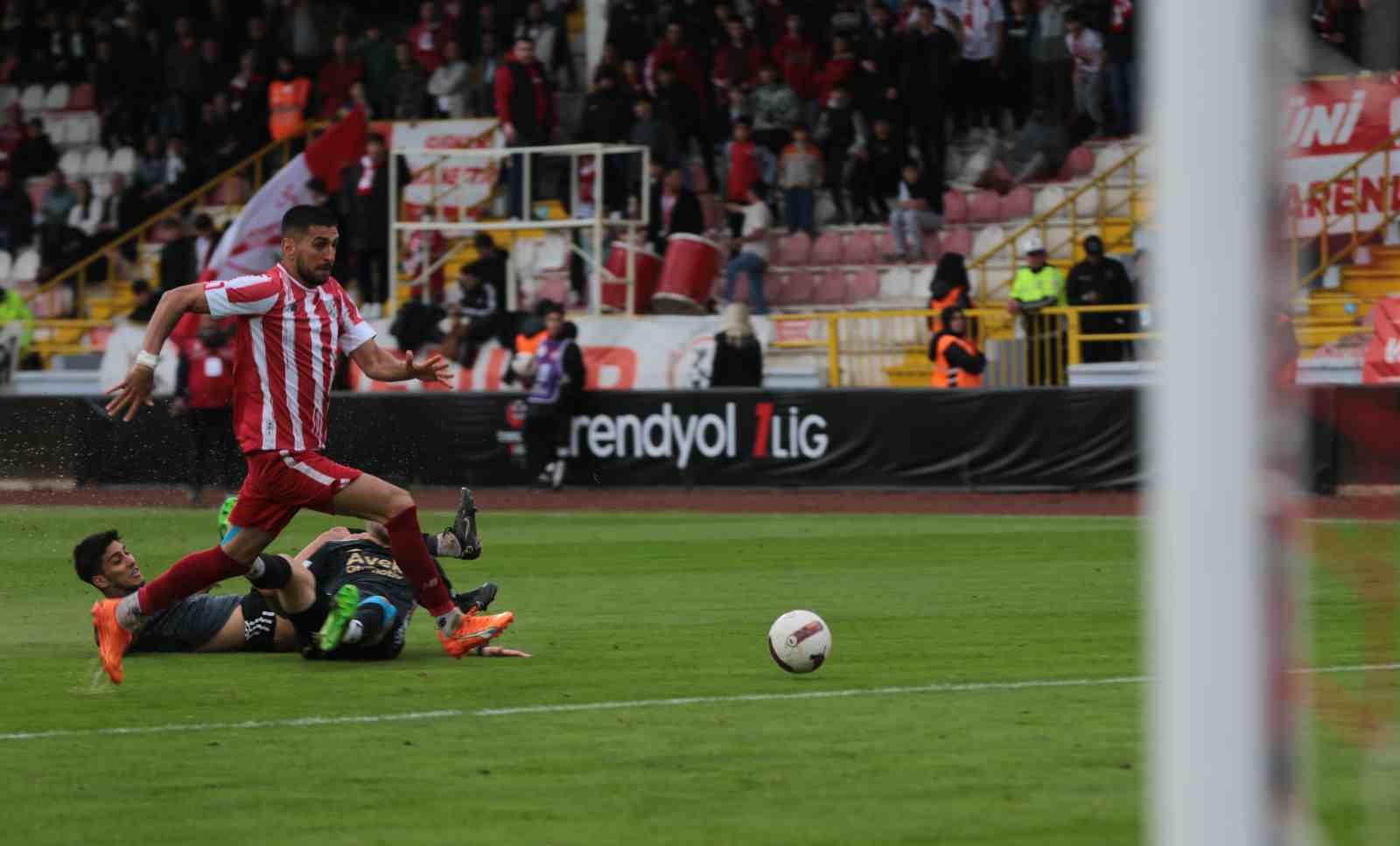 Trendyol 1. Lig: Boluspor: 3 - Altay: 1 ...BoluNet