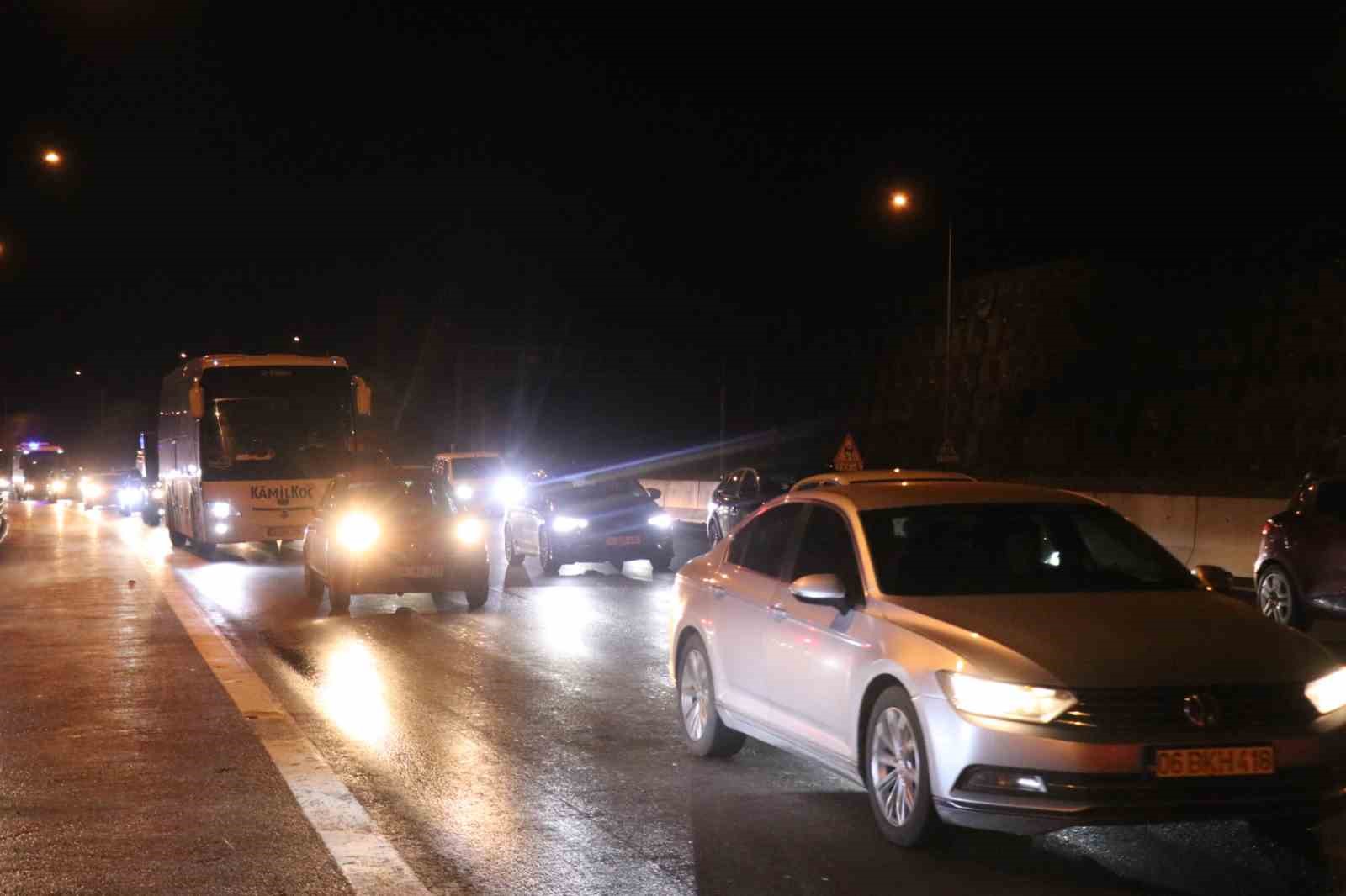 Yollarda bayram yoğunluğu devam ediyor BoluNet