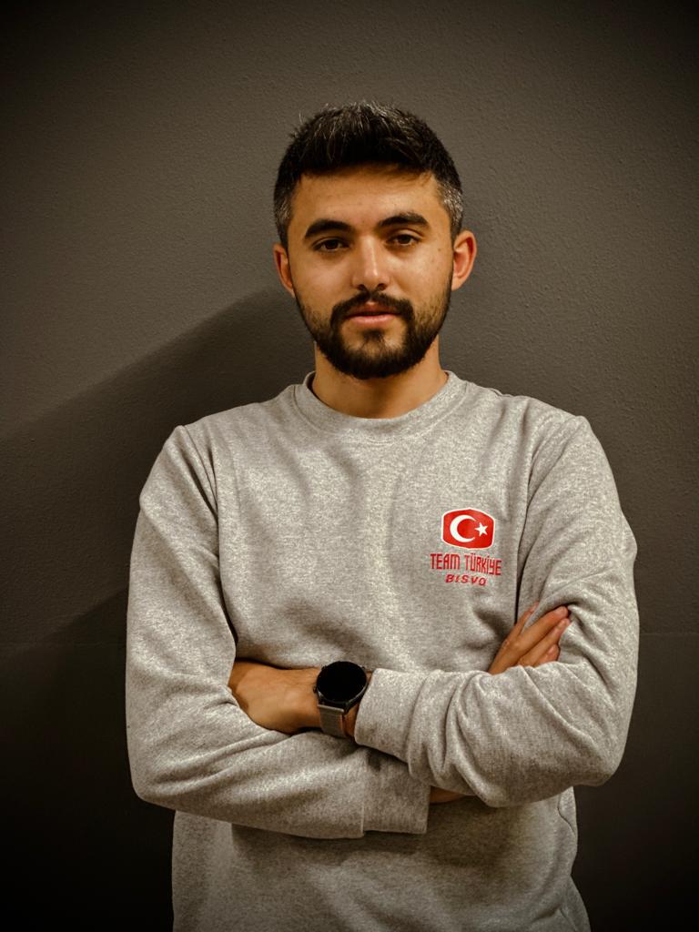 Onur özçakıroğlu 